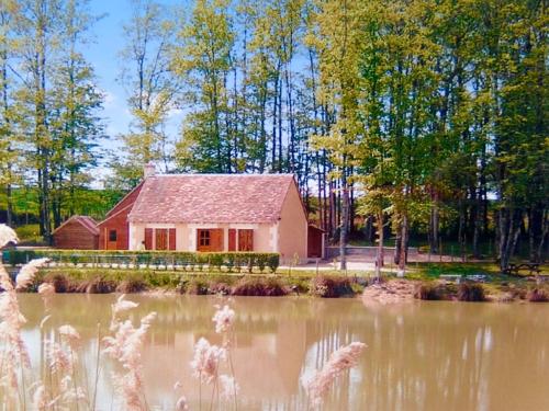 Maison de 3 chambres avec vue sur le lac piscine partagee et jardin clos a Villentrois Faverolles en Berry - Location saisonnière - Villentrois-Faverolles-en-Berry