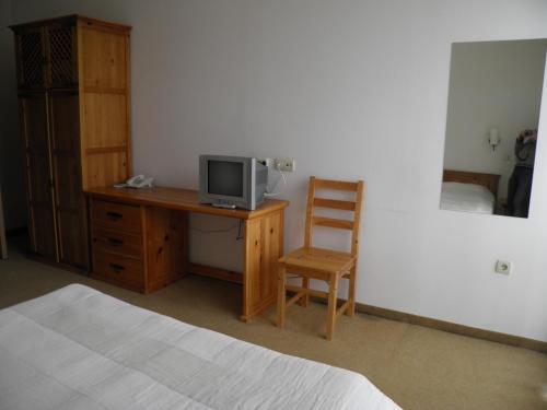 2 twin beds