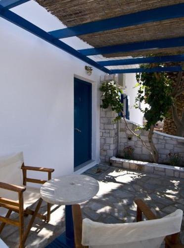 Sardis Rooms - image 7