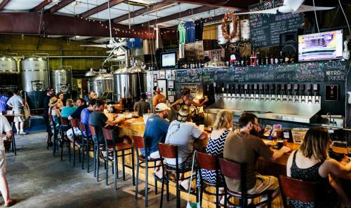 Southern Sophistication at Hickory near Middleton Place