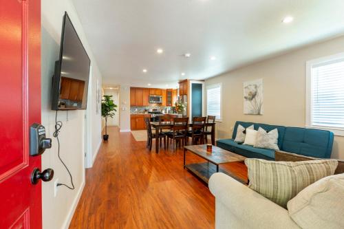 @ Marbella Lane 3BR Upper Level House in Downtown San Jose thumb 2