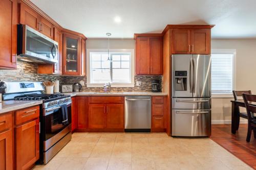 @ Marbella Lane 3BR Upper Level House in Downtown San Jose detail