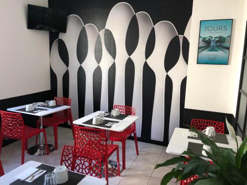 Hôtel Saint Eloi – Tours, TN
