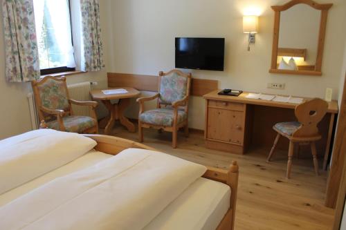 Landhotel Hochlackenhof - image 2