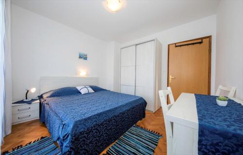 Apartments Anica Kampor - image 3