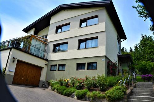 Viesnīcas āriene, Ferienwohnung Walgaublick in Frastanz