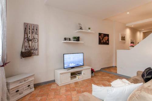 Sweet Home Ponte Vecchio - image 2