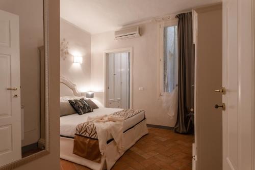 Sweet Home Ponte Vecchio - image 10