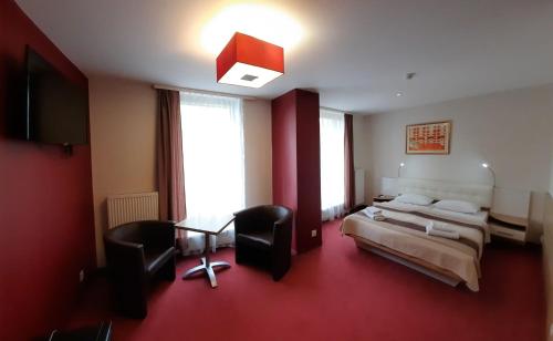 Large Double Room