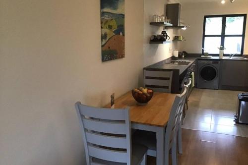 Waterfront apartment completely refurbished in Westport Quay