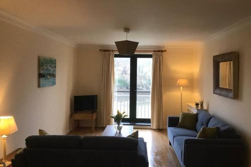 Waterfront apartment completely refurbished - Barley Hill