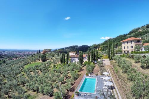 Villa Maona - con piscina tra Firenze e Pisa