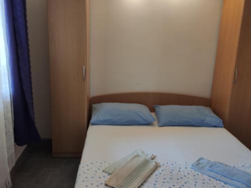 Three-Bedroom Apartment image 10