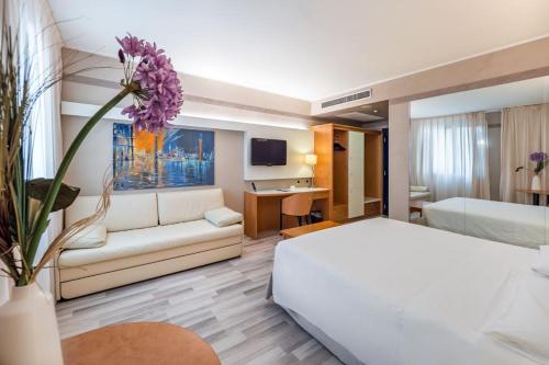 Premier Triple Room