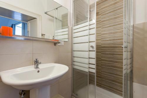 Foto - Da Gianni e Lucia Rooms with bathroom in the city center