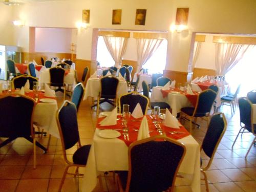 Restoran, Blue Mountain Inn Lesotho in Teyateyaneng