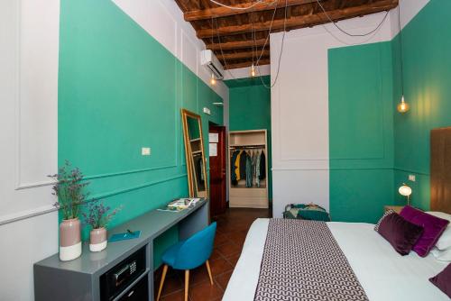 Superior Double Room image 10