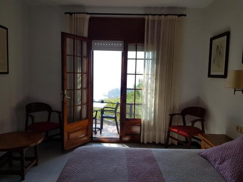 Hostal Sa Barraca - Adults Only - image 9