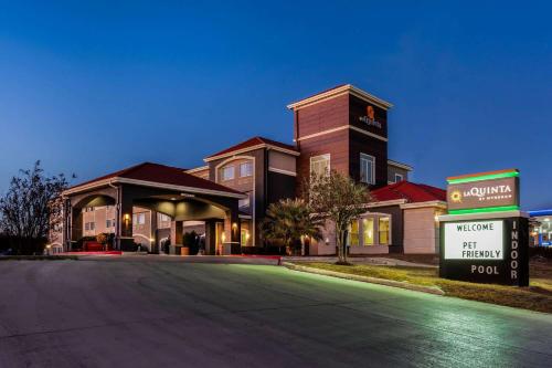 A szálláshely kívülről, La Quinta Inn & Suites by Wyndham Kerrville in Kerrville (Texas)