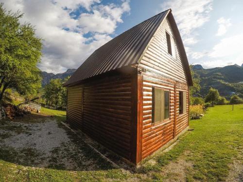 Bujtina Terthorja in Theth