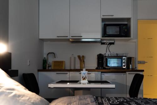 Studio 20qm mit Balkon und Innenpool - 22030 3