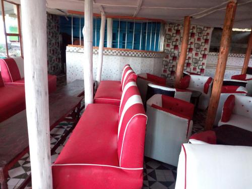 Maverick Camp, Rondavels and Homestay in Nakuru