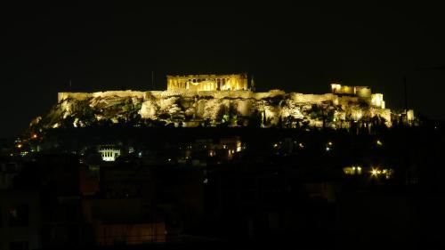 Evripides Hotel - image 9