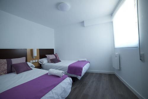 4 bedrooms, 10 beds