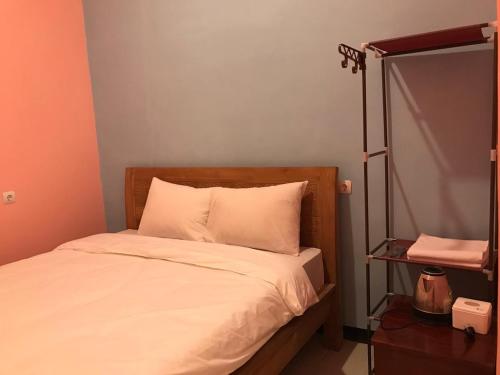 Deluxe Double Room (2 Adults + 1 Child) image 7