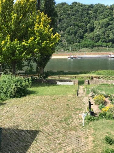 Skats, Rheinblickzimmer in Sankt Goarshausen