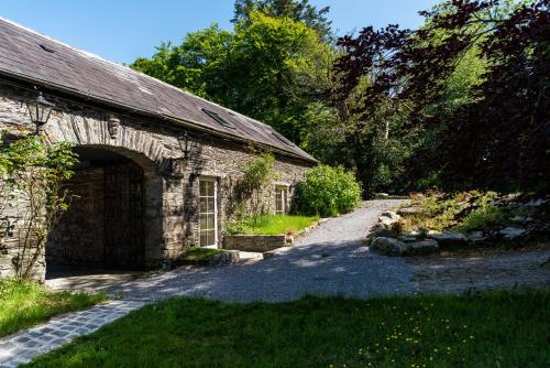 Ardnavaha House - Poolside Cottages