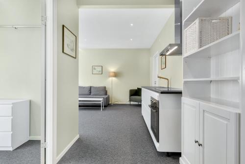 Central Studio Apartment Apt 202 5