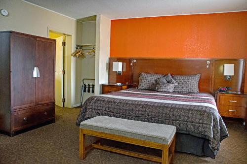 America's Best Inn and Suites Emporia