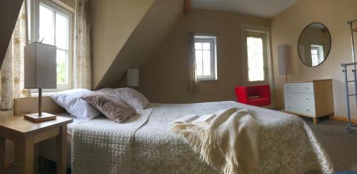 Two-Bedroom Apartment room in Vila Mares