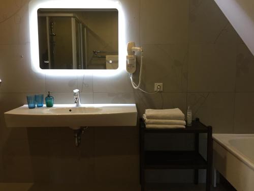 Two-Bedroom Apartment image 7