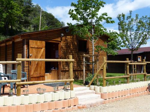 Les cabanes de Bourras – Verdon, ME