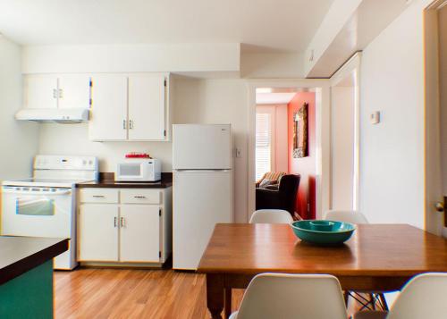 Kitchen, Eldorado Suites Hotel in Bisbee (AZ)