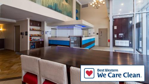 المرافق, فندق بيست ويسترن بلوص مونتريال (Best Western Plus Hotel Montreal) in مونتريال (QC)