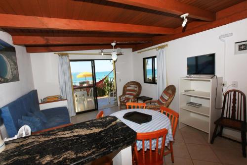 One-Bedroom Apartment image 6