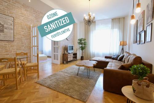  Standard Apartment by Hi5 - Madách Imre 1, Pension in Budapest