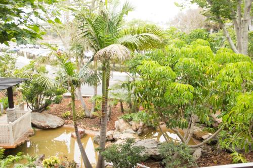 Bargain Condo in Beach Resort A-206 in Oceanside, USA