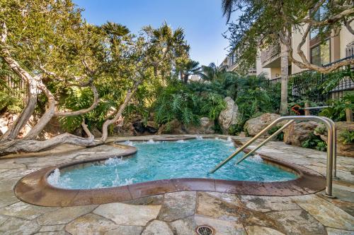 Bargain Condo in Beach Resort A-206 in Oceanside, USA