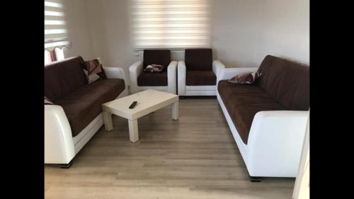 Hoor & Rama Villas