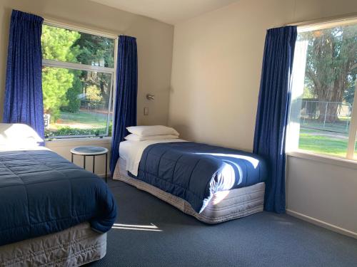 Spires Barn Lodge in Yaldhurst