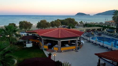 Jannos Beach hotel 2