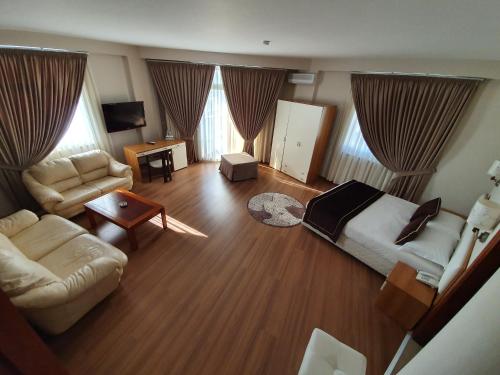 Hotel Arvi - image 8