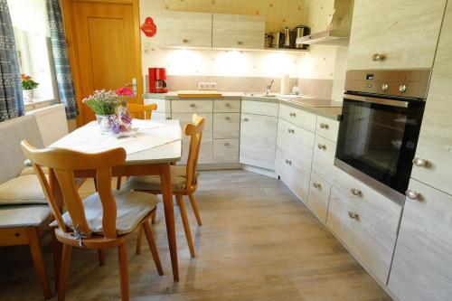 virtuve, Urlaub im Friesenhaus in Langenhorn (Schleswig-Holstein)
