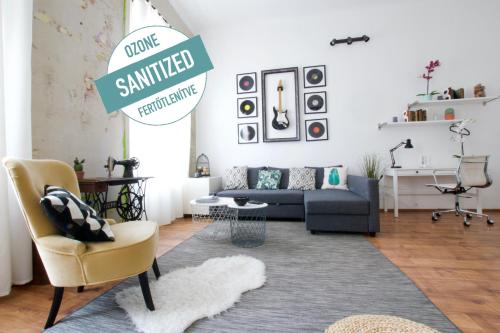  Creative Apartment - Akácfa 62 in Budapest