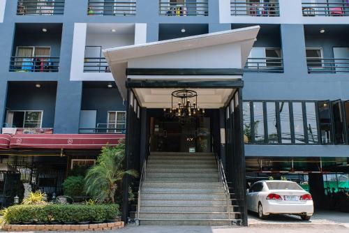 Entrance, R1 Nimman Hotel Chiangmai in Nimmanhemin
