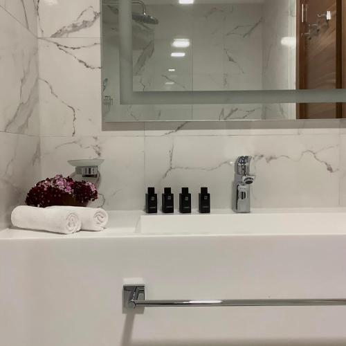 Central Point Hotel Beograd - image 12